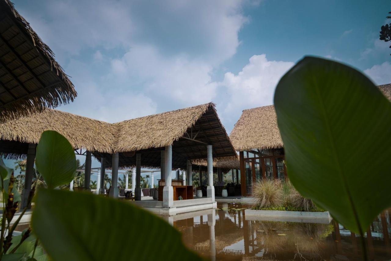 Maayaa Riverside Villa By Kpm Tripenta Attappadi Exterior photo
